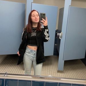 Meet your Posher, Annie